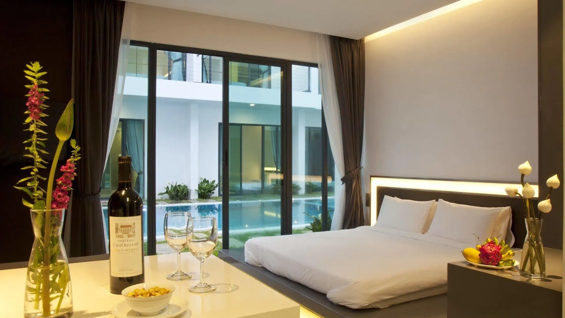 Na Boutique Hotel Σίχανουκβιλ 3*,