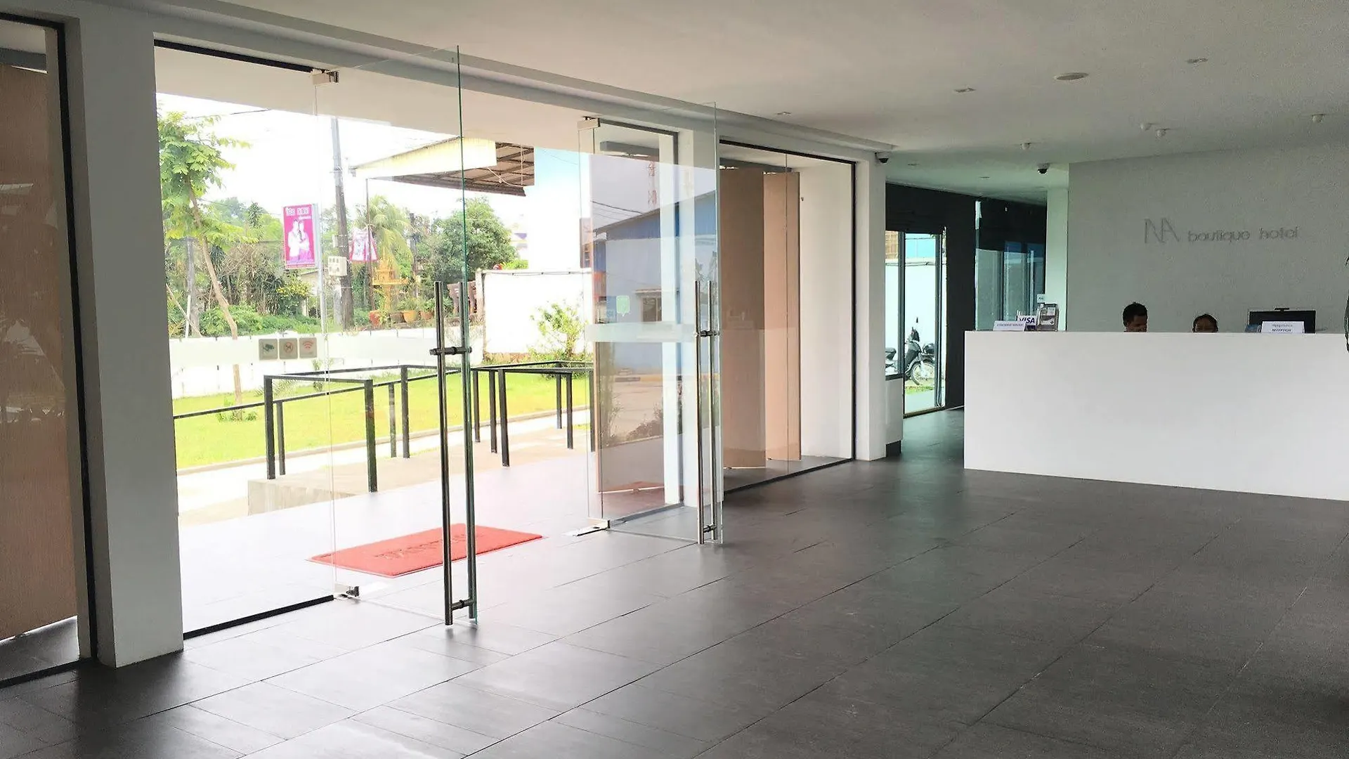 Na Boutique Hotel Σίχανουκβιλ