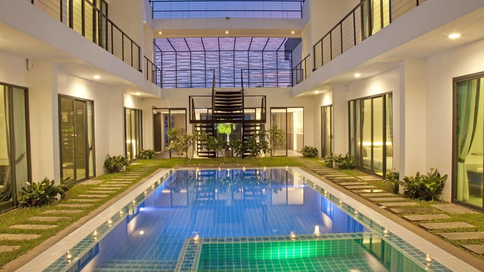 Na Boutique Hotel Σίχανουκβιλ