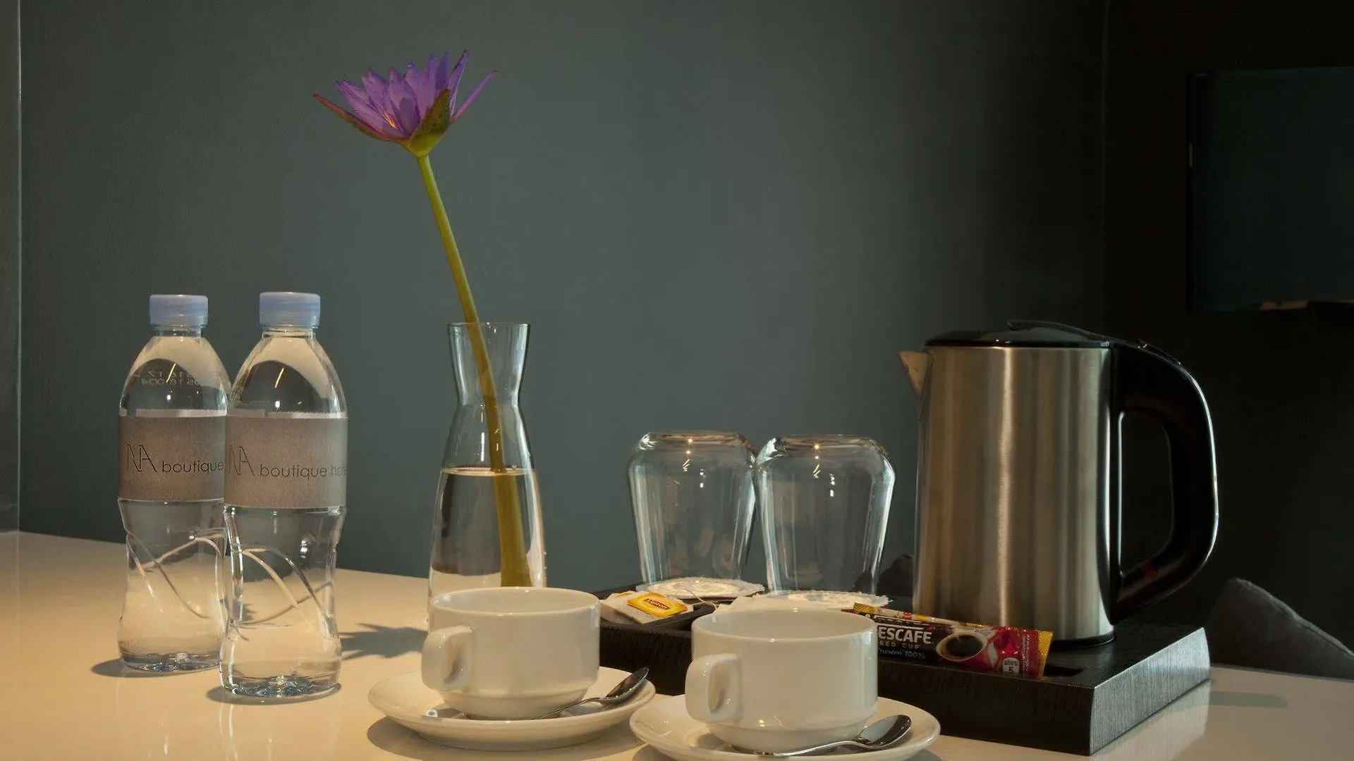 Na Boutique Hotel Σίχανουκβιλ